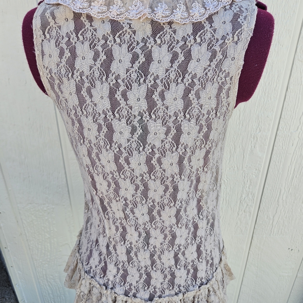 Ultra Pink Elegant Cream Women's Sheer Lacy Top - Picture 3 of 4